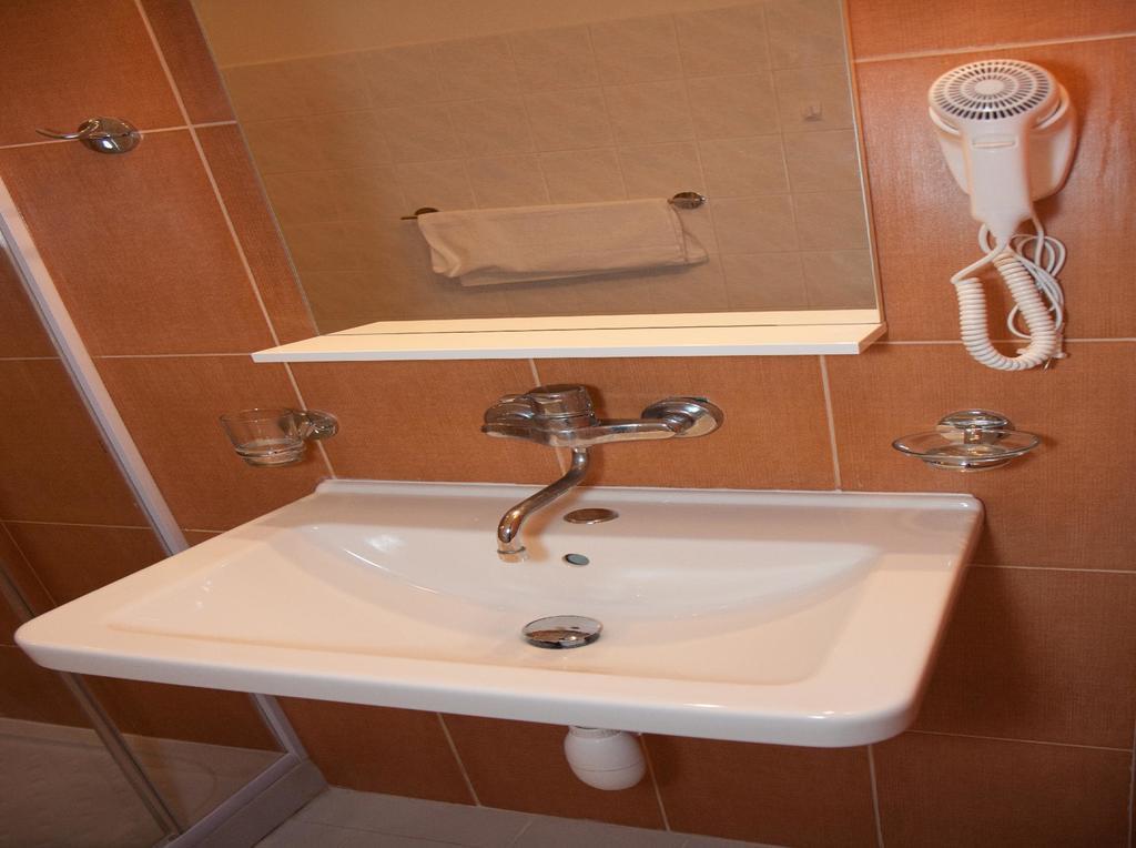 Hotel & Hostel Florian براغ المظهر الخارجي الصورة